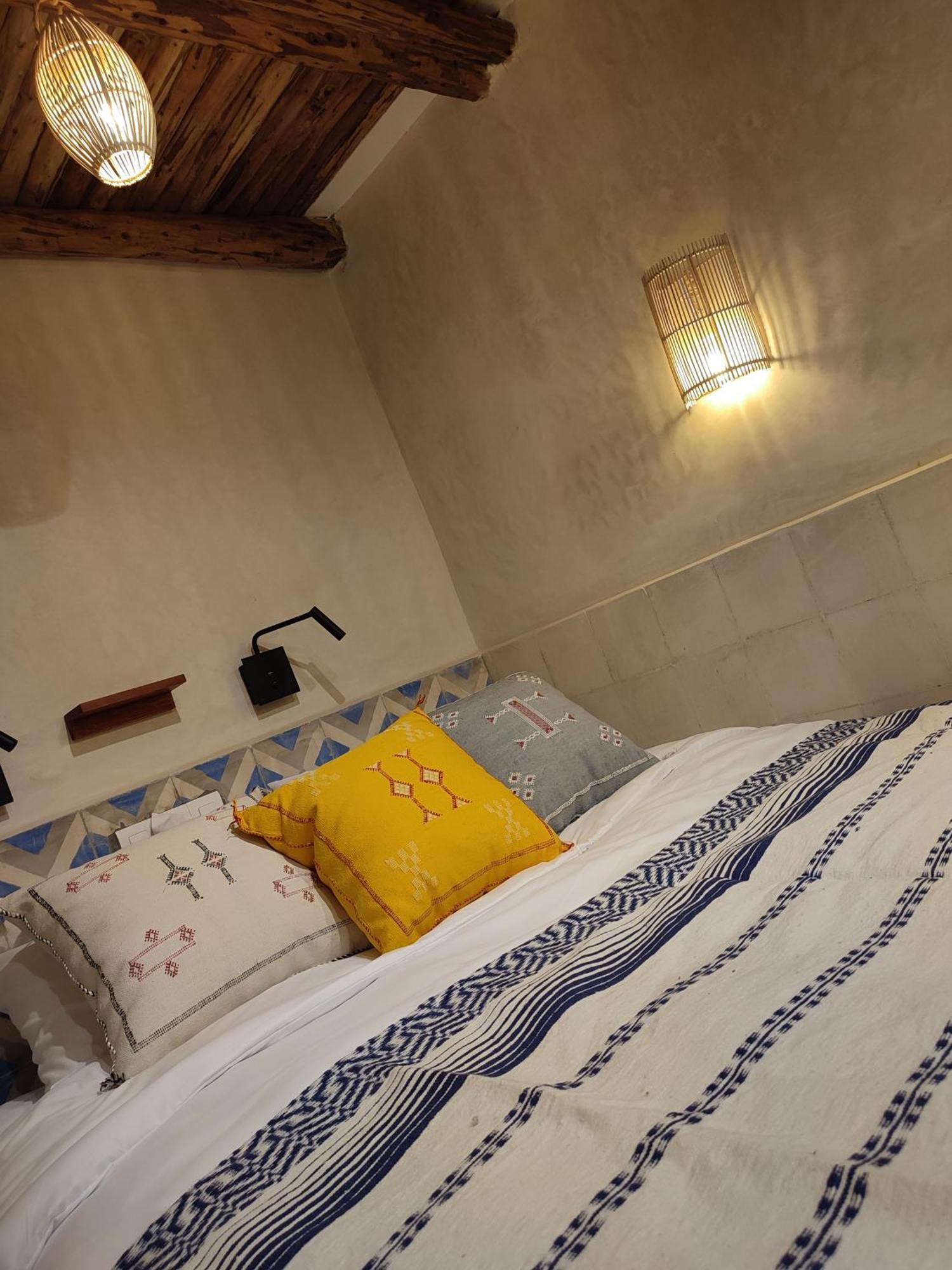 Private Room In Apartment Tov Taghazout Bagian luar foto